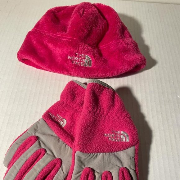 The North Face Hat & Gloves  Pink Girls Med 10/12 - Picture 1 of 3